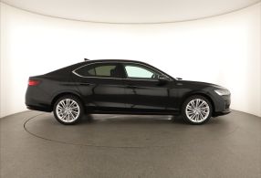 Škoda Superb - 2024