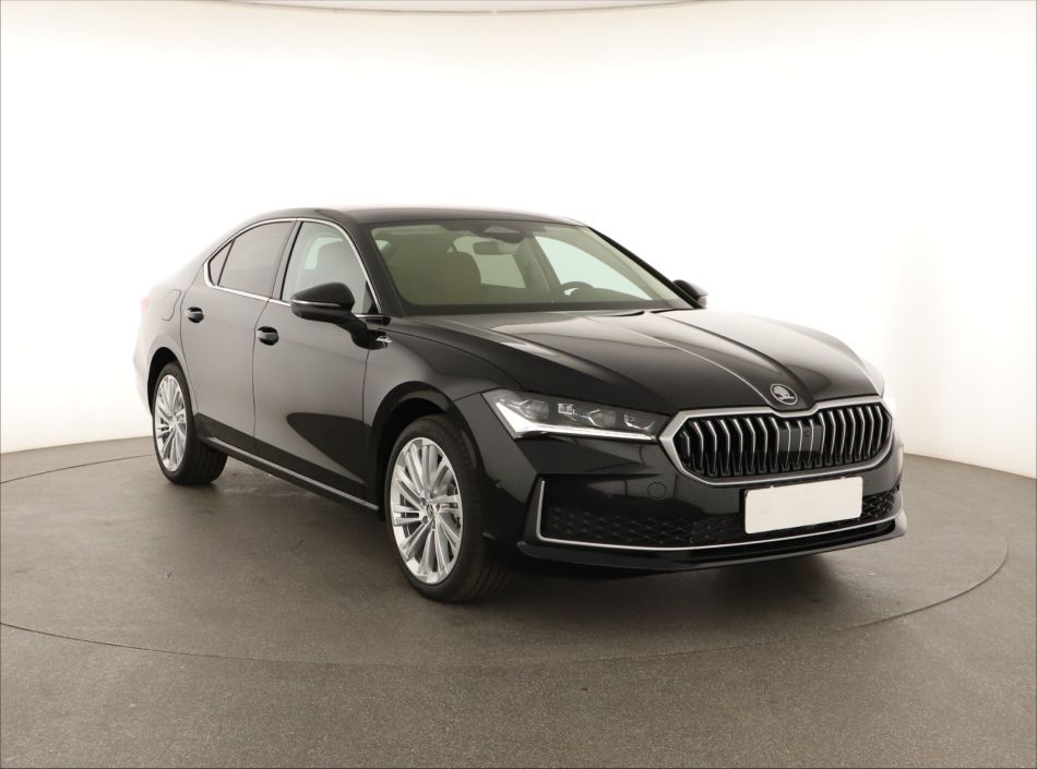 Skoda Superb - 2024