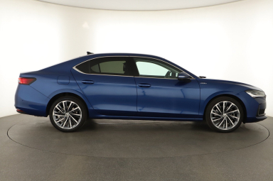 Škoda Superb - 2024