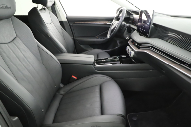 Škoda Superb - 2024