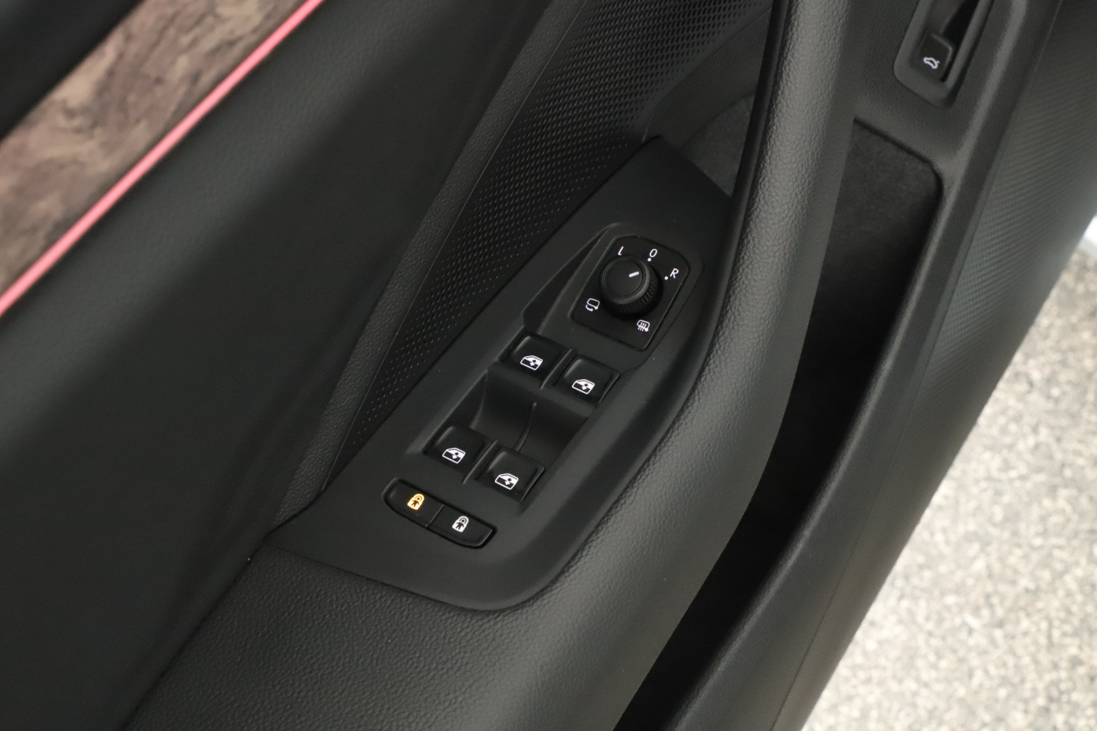 Škoda Superb - 2024