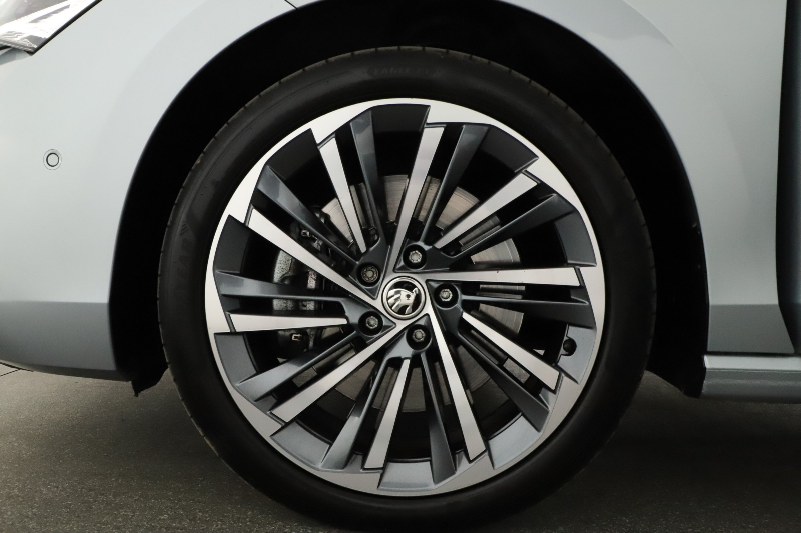 Škoda Superb - 2024