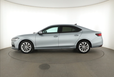 Škoda Superb - 2024