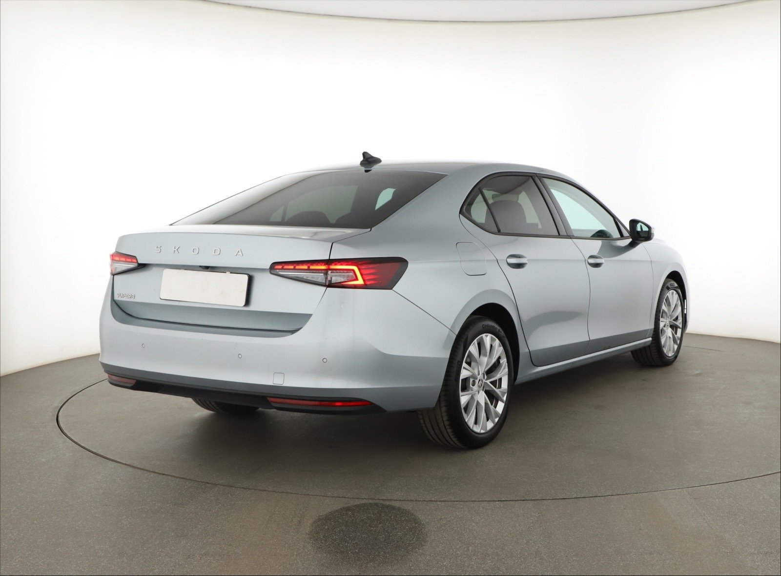 Škoda Superb - 2024