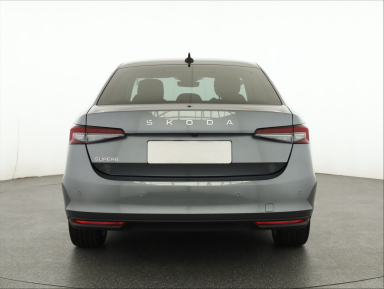 Škoda Superb - 2024