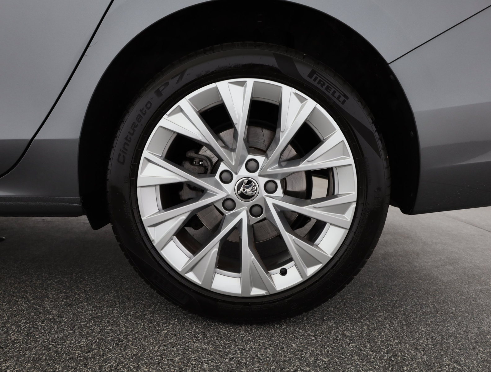 Škoda Superb - 2024