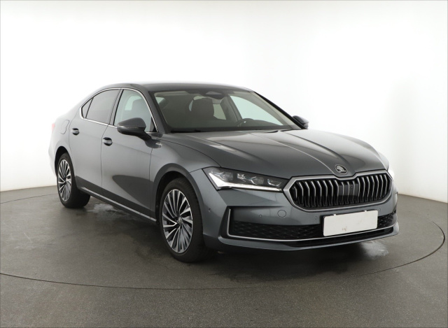 Škoda Superb 2024
