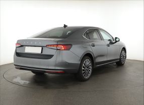Škoda Superb - 2024