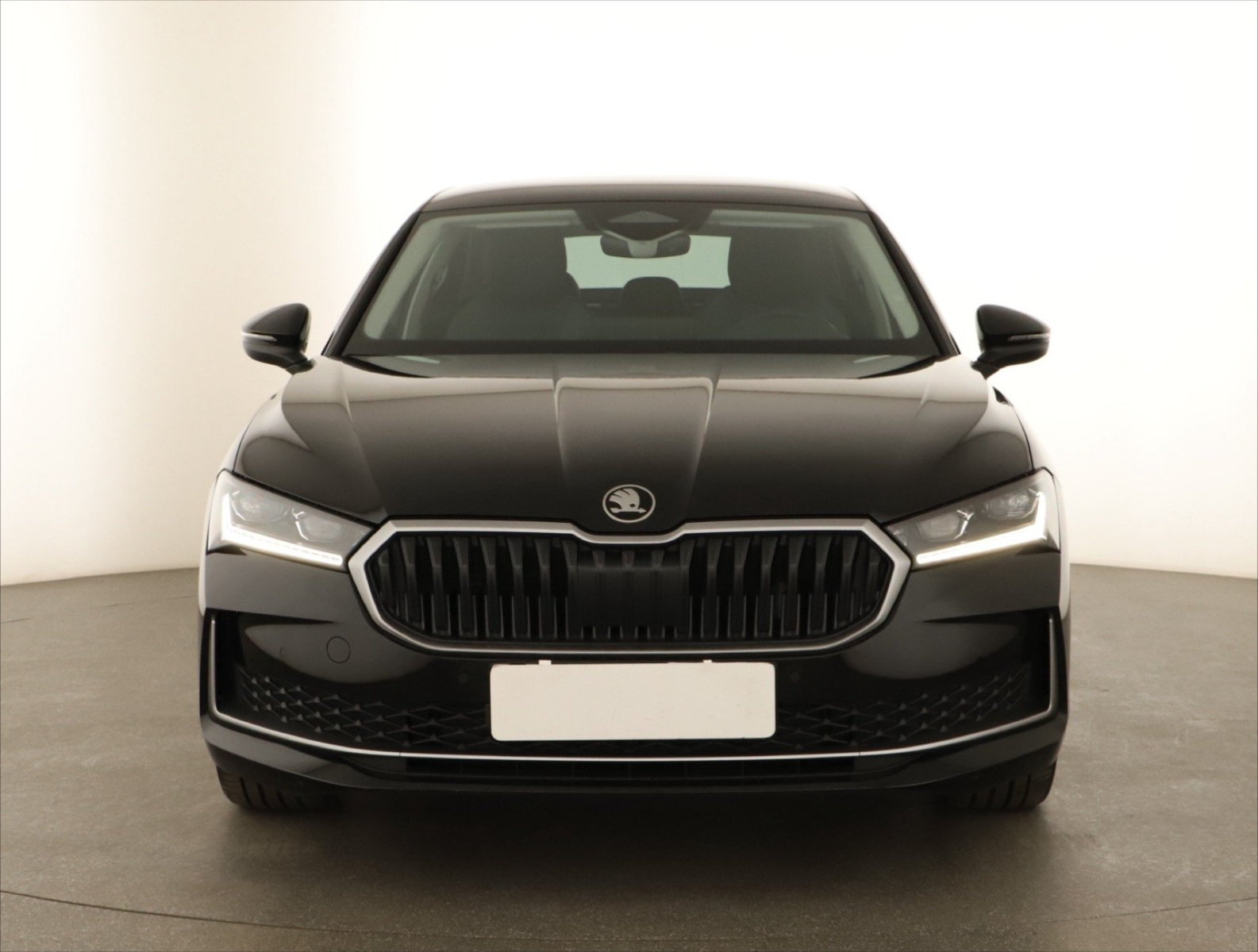 Škoda Superb - 2024