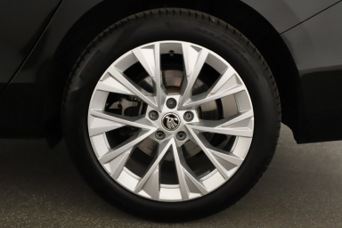 Škoda Superb - 2024