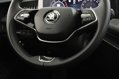 Škoda Superb - 2024