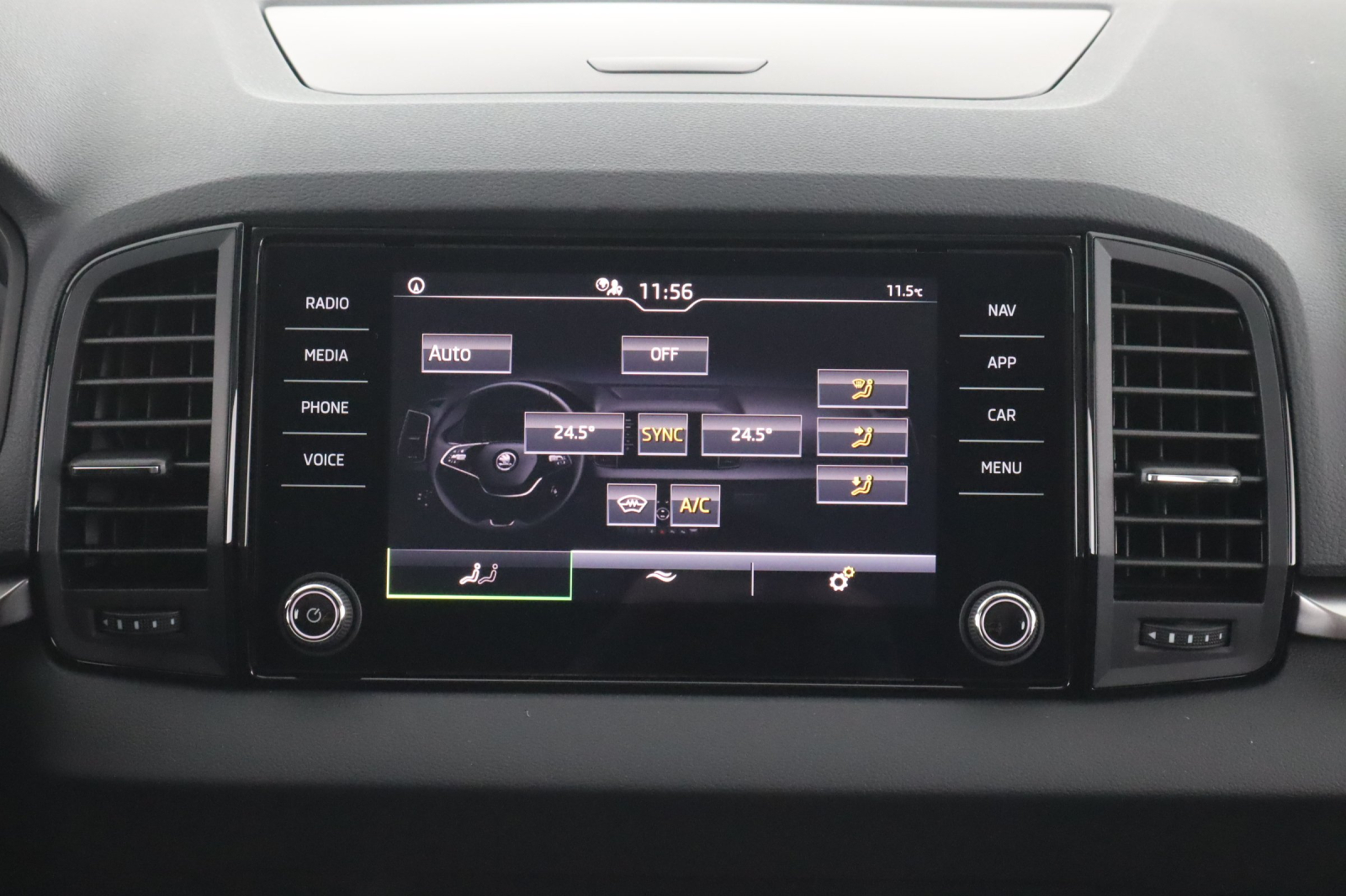 Škoda Karoq - 2025