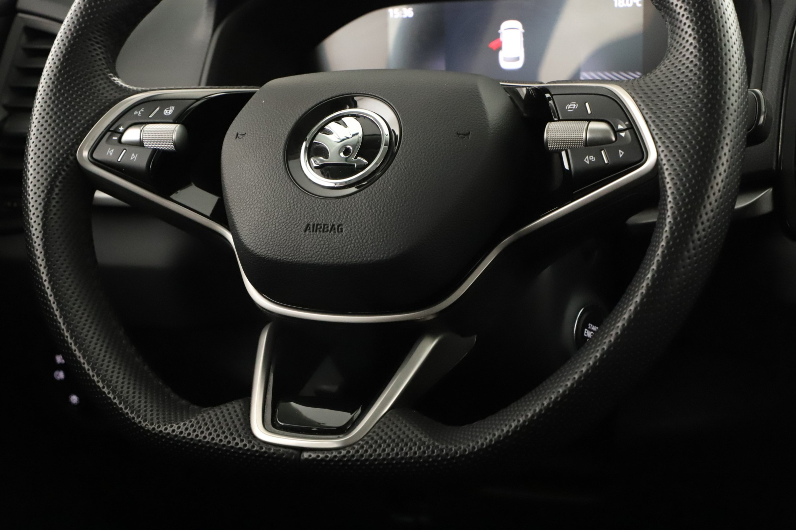 Škoda Karoq - 2025