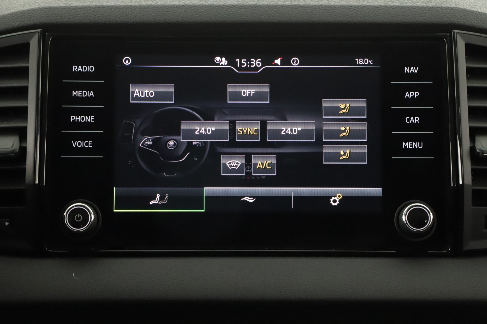 Škoda Karoq - 2025