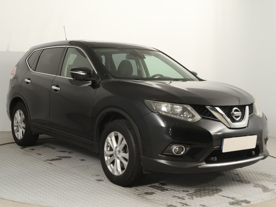 Nissan X-Trail - 2015