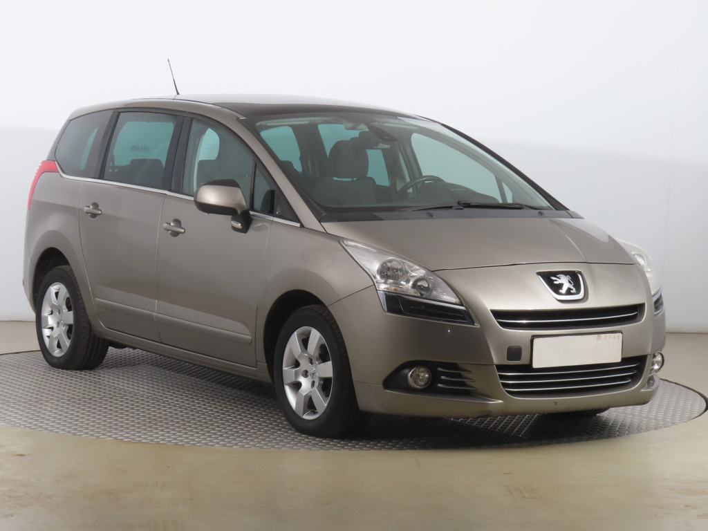 Peugeot 5008, 2012, 1.6 HDi, 82kW