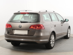 Volkswagen Passat 2011