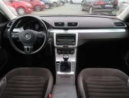 Volkswagen Passat 2011