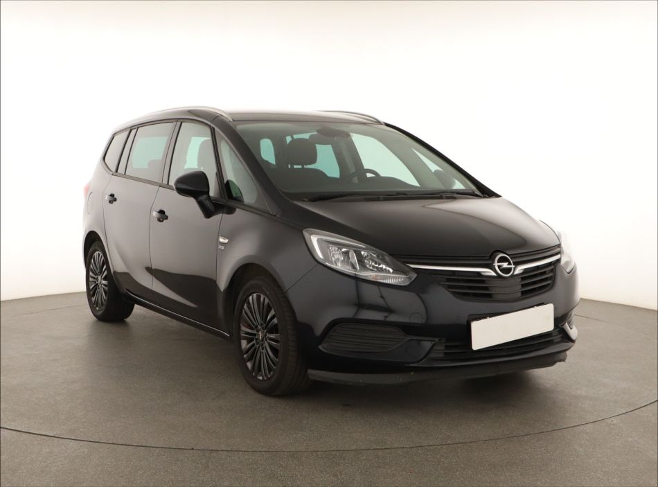 Opel Zafira - 2019