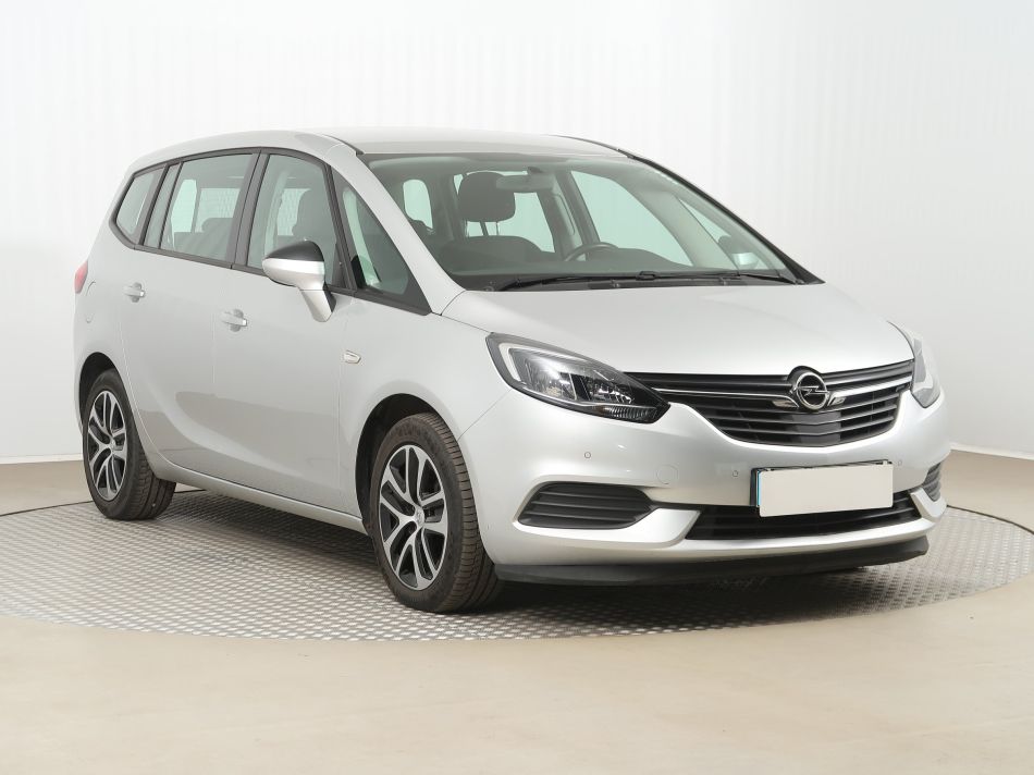 Opel Zafira - 2018