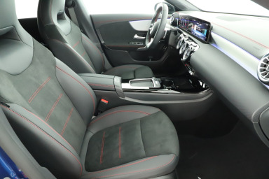 Mercedes-Benz CLA - 2024