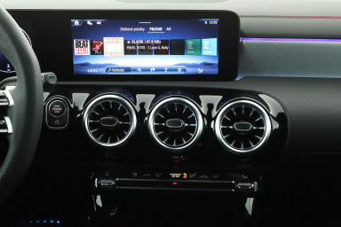 Mercedes-Benz CLA - 2024