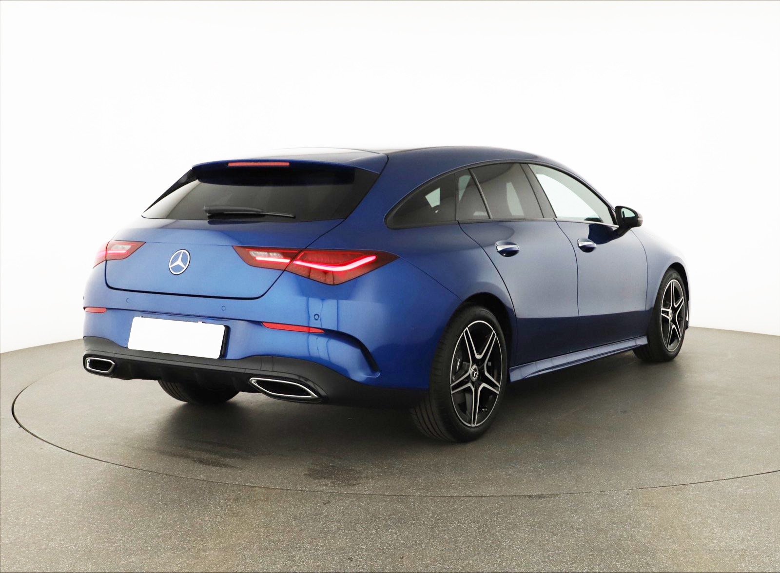 Mercedes-Benz CLA - 2024