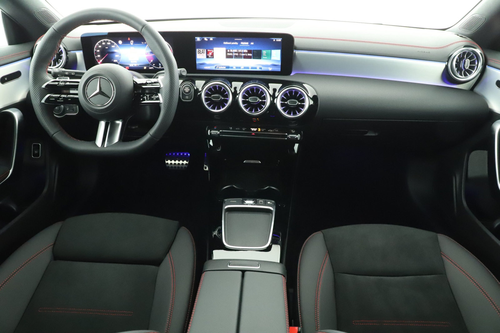 Mercedes-Benz CLA - 2024