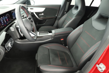 Mercedes-Benz CLA - 2024