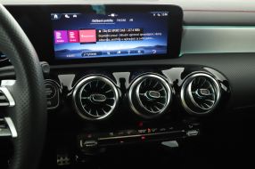 Mercedes-Benz CLA - 2024