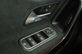 Mercedes-Benz CLA - 2024