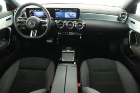 Mercedes-Benz CLA - 2024