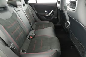 Mercedes-Benz CLA - 2024