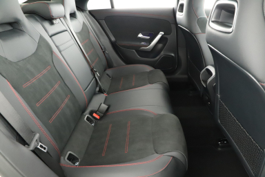 Mercedes - Benz CLA - 2024