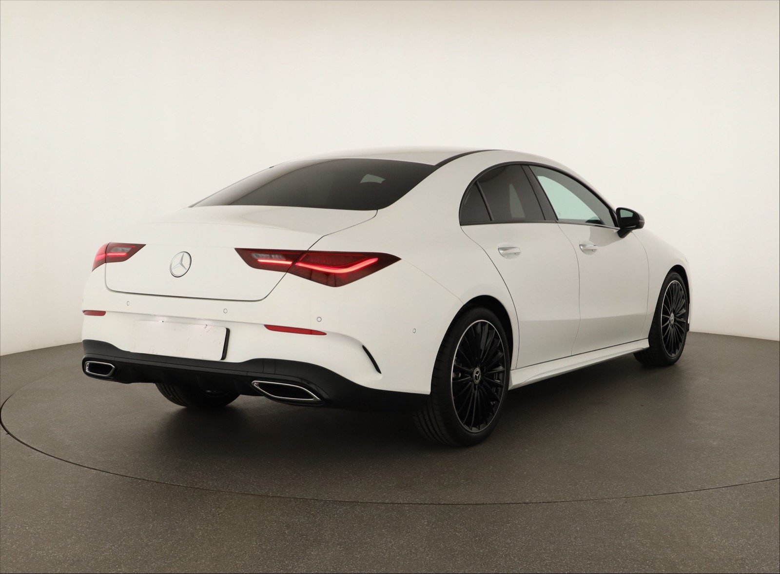 Mercedes-Benz CLA - 2024