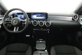 Mercedes-Benz CLA - 2024
