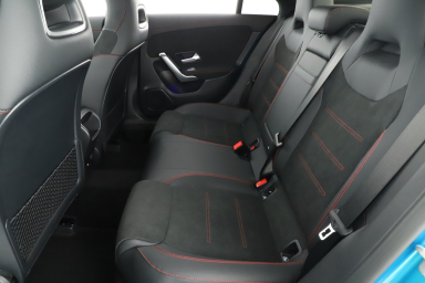 Mercedes - Benz CLA - 2024