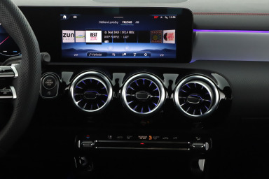 Mercedes-Benz CLA - 2024
