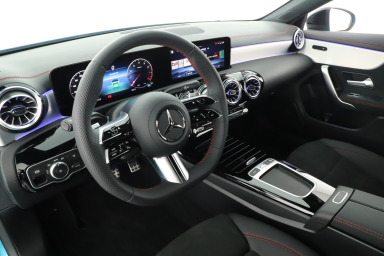 Mercedes-Benz CLA - 2024