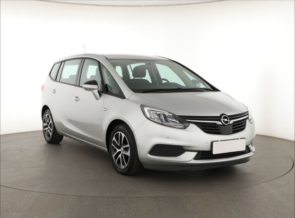 Opel Zafira - 2018