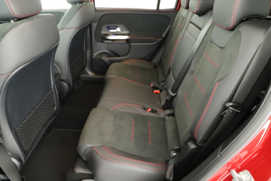 Mercedes-Benz GLB - 2024