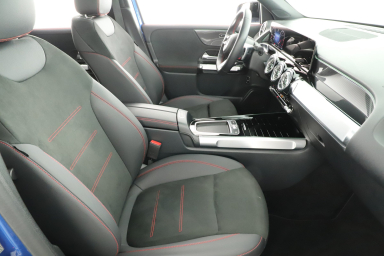 Mercedes-Benz GLB - 2024