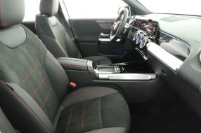 Mercedes-Benz GLB - 2024