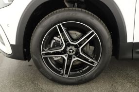 Mercedes-Benz GLB - 2024