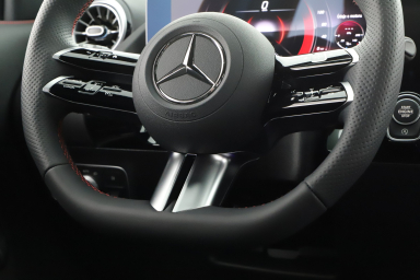 Mercedes-Benz GLA - 2024