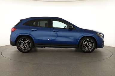 Mercedes-Benz GLA - 2024