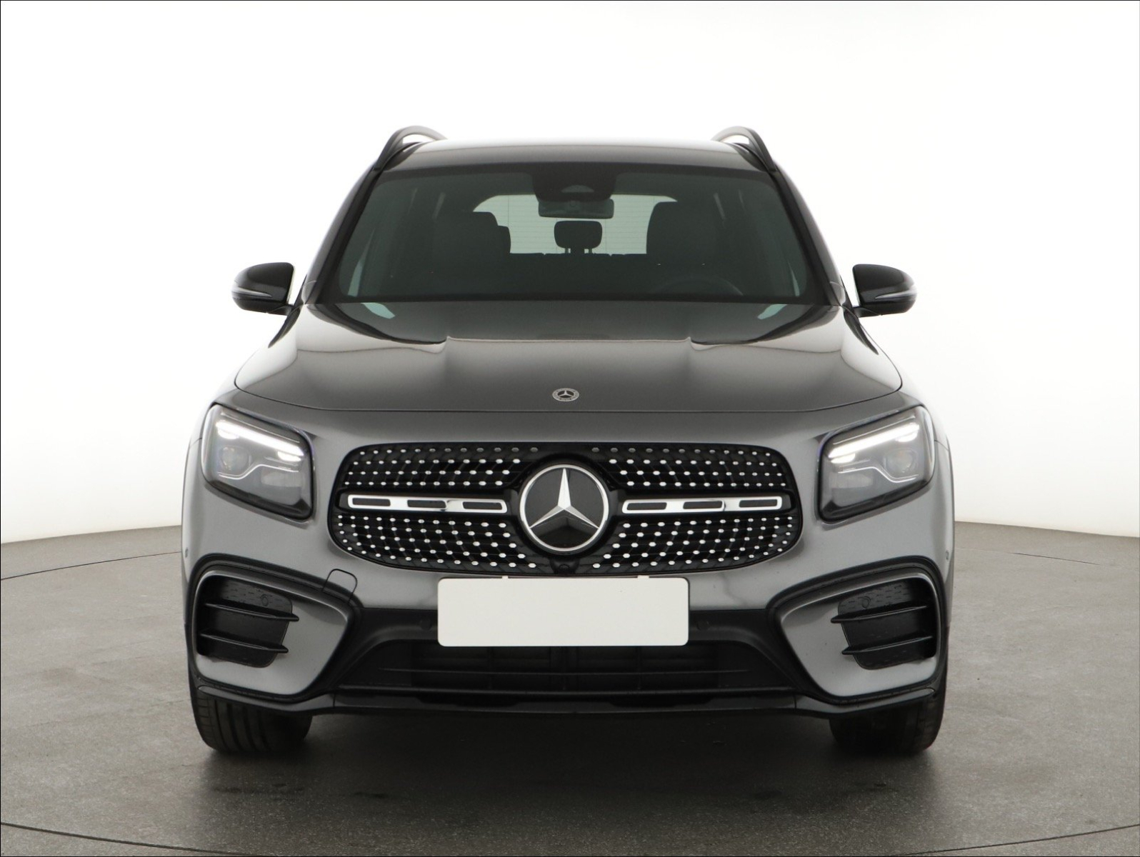 Mercedes-Benz GLB - 2024