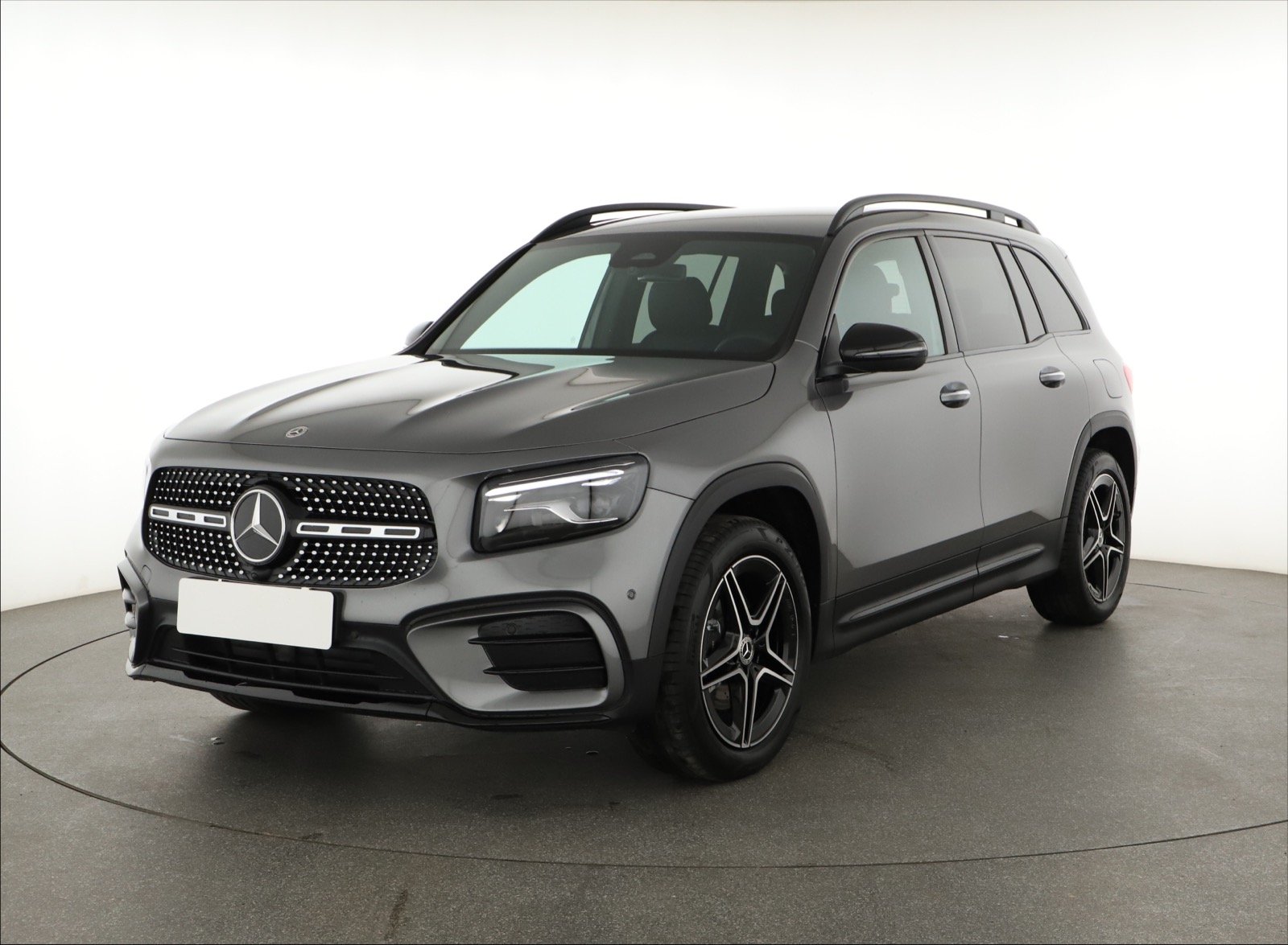 Mercedes-Benz GLB - 2024