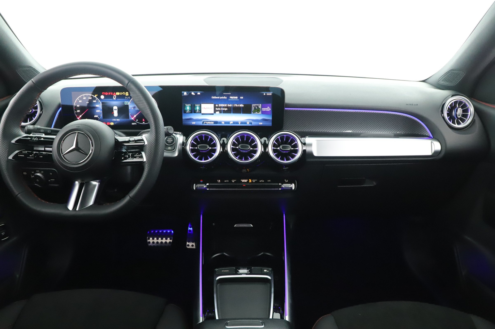 Mercedes-Benz GLB - 2024