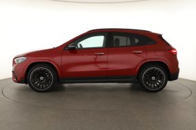 Mercedes-Benz GLA - 2024